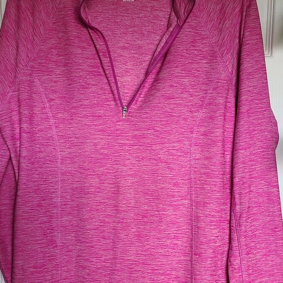 XL Long Sleeve Active Wear Shirt - Picture 2 of 5